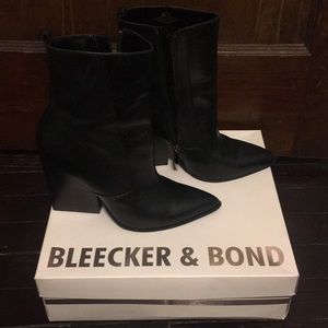 Black high ankle Kailey bootie - Bleecker & Bond